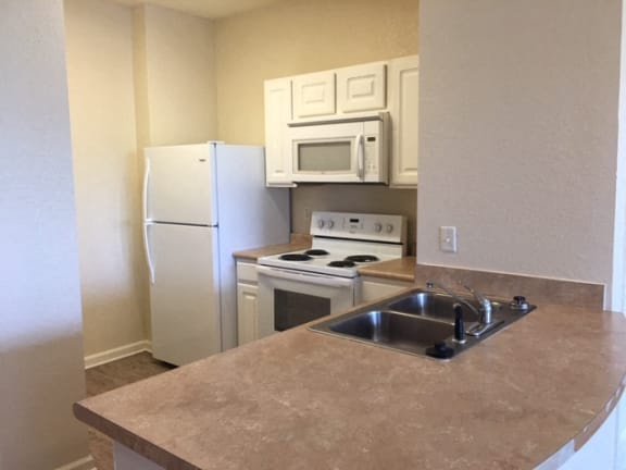 Senior Apartments for Rent in Pensacola, FL | Englewood Senior